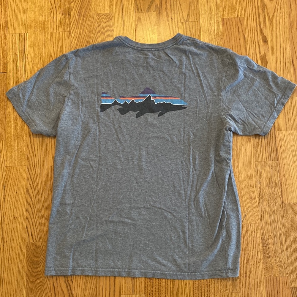Mens Patagonia Fish Tee Shirt L